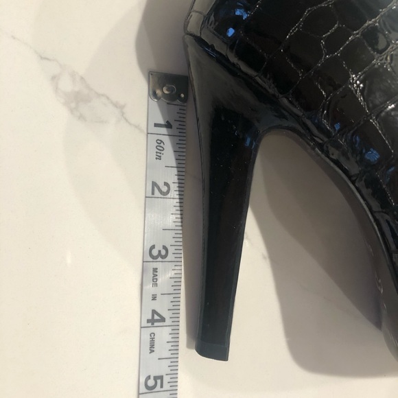 Gianni Bini  Heels - Picture 5 of 5